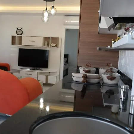 דירה Апартаменты В Районе Пляжа Клеопатры אלאניה